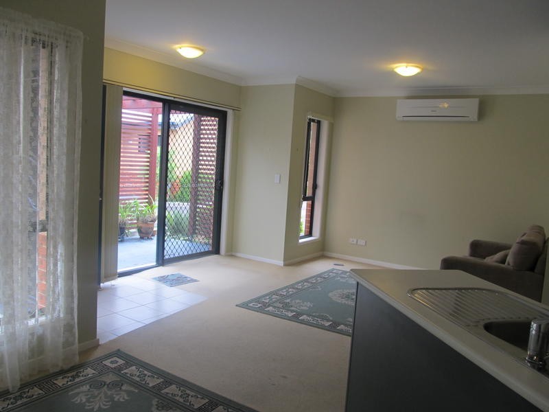 2/81-83 Ocean Beach Road, Woy Woy NSW 2256