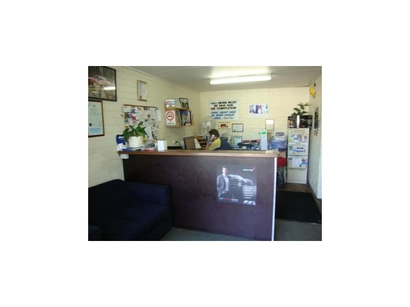 13 Alma Ave, Woy Woy NSW 2256