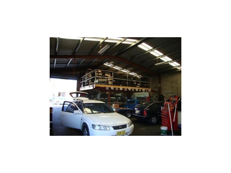 13 Alma Ave, Woy Woy NSW 2256