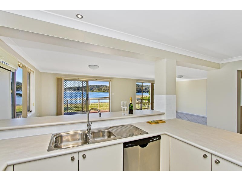 12 Munal Avenue, Booker Bay NSW 2257