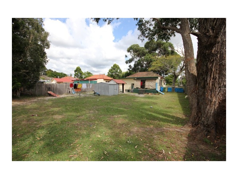 10 Springwood Street, Blackwall NSW 2256
