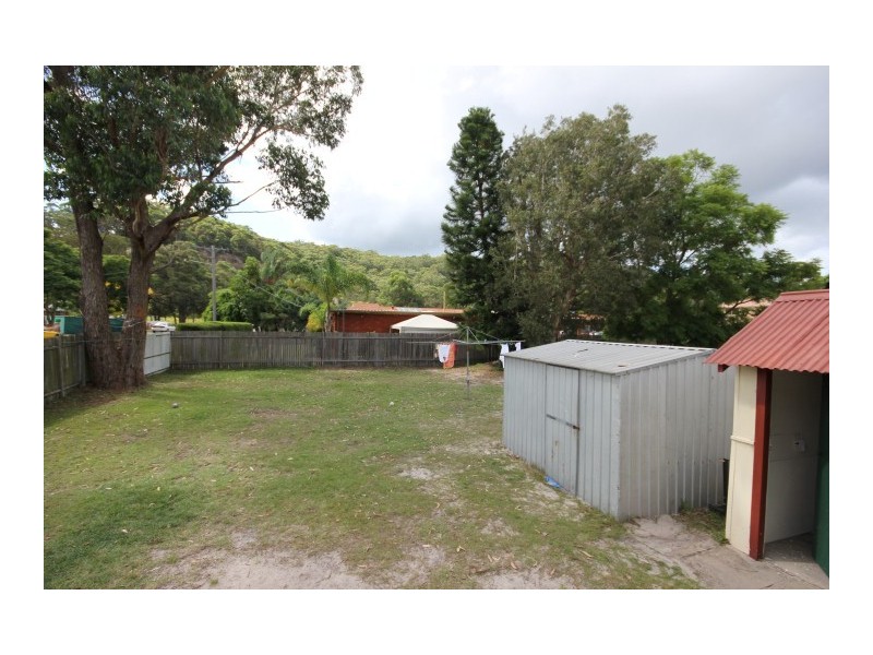 10 Springwood Street, Blackwall NSW 2256