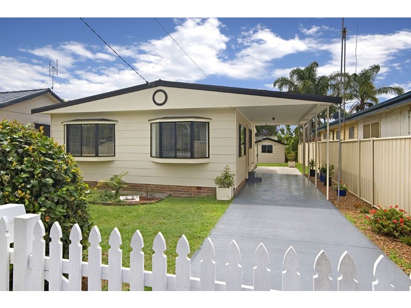 38 Dorothy Avenue, Woy Woy NSW 2256