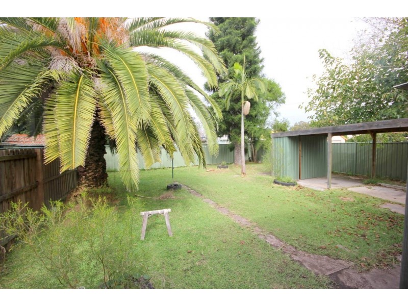 18 North Burge Road, Woy Woy NSW 2256