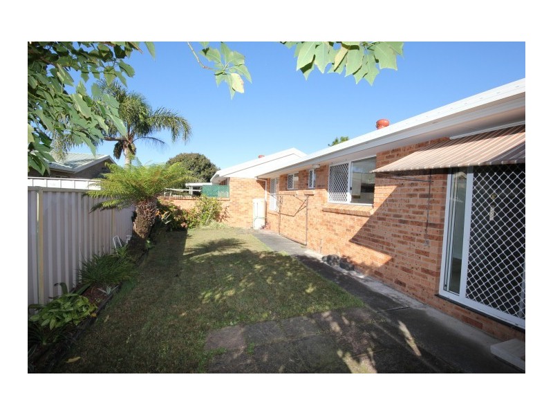 2/12 Bowden Road, Woy Woy NSW 2256