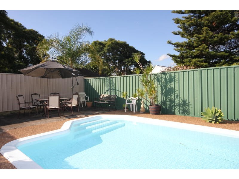 40 Cogra Road, Woy Woy NSW 2256