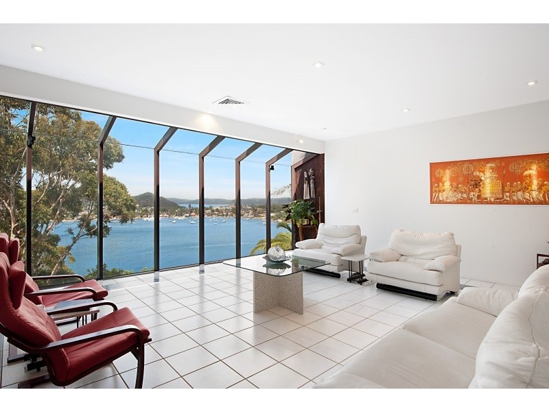 110 Daley Avenue, Daleys Point NSW 2257
