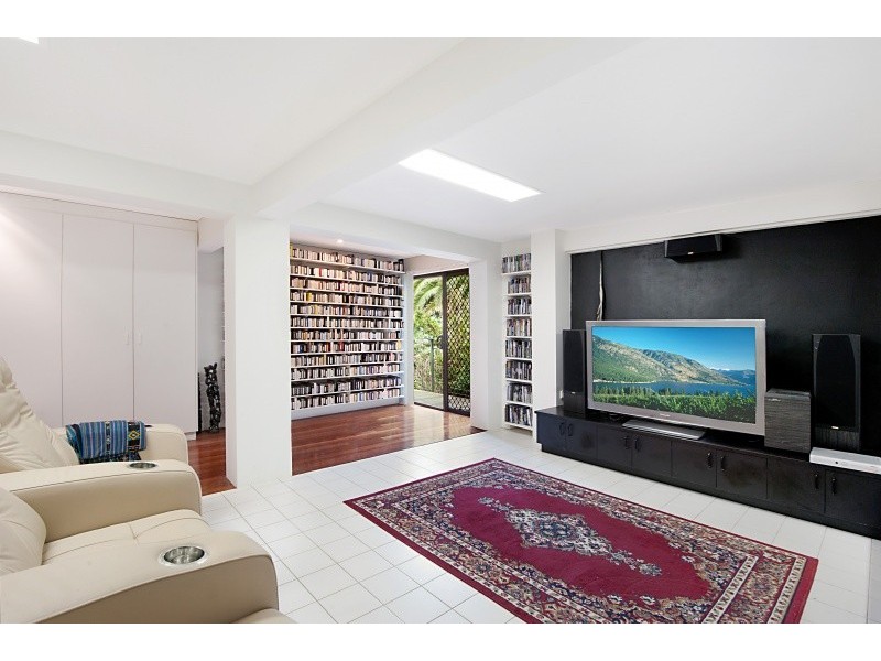 110 Daley Avenue, Daleys Point NSW 2257