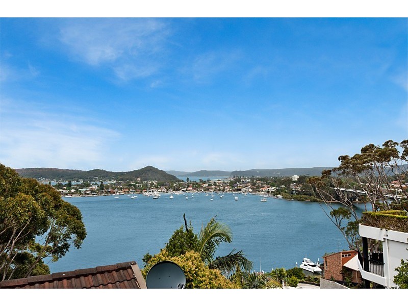 110 Daley Avenue, Daleys Point NSW 2257