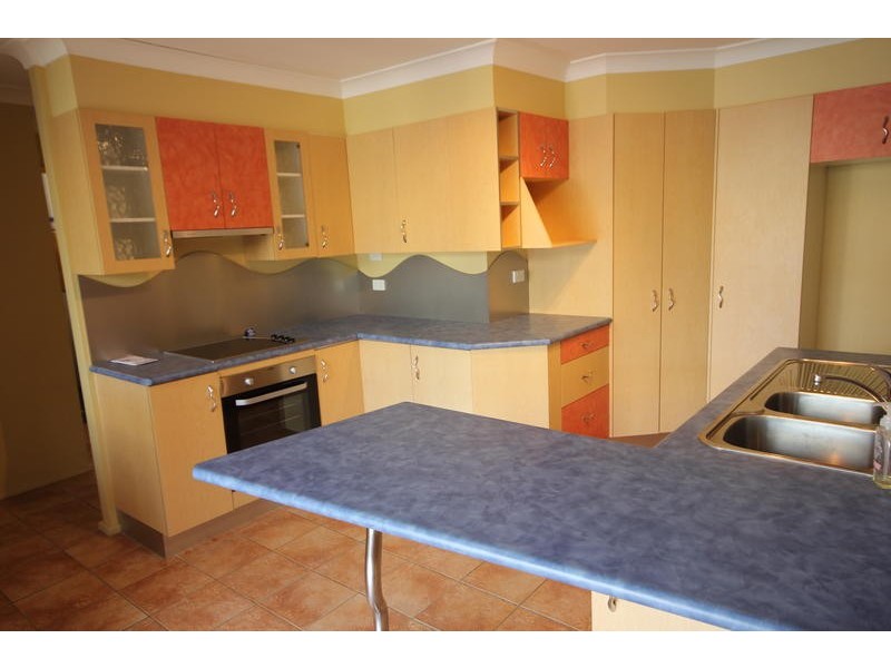 27 Nautilus Crescent, St Huberts Island NSW 2257