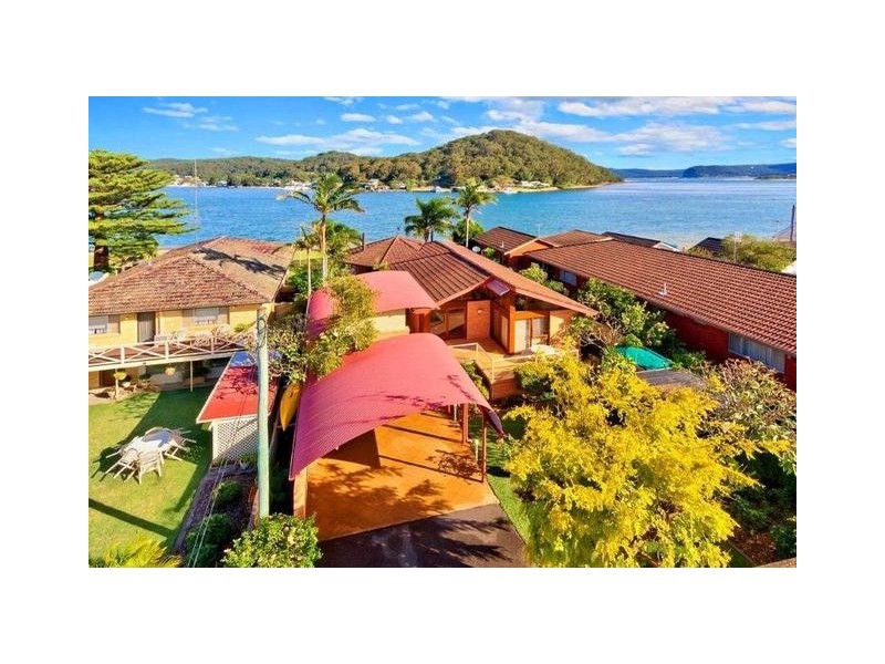384 Booker Bay Road, Booker Bay NSW 2257