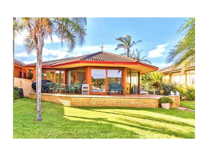 384 Booker Bay Road, Booker Bay NSW 2257