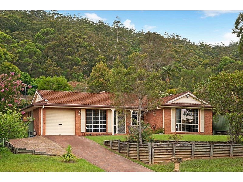 4 Merideth Place, Green Point NSW 2251