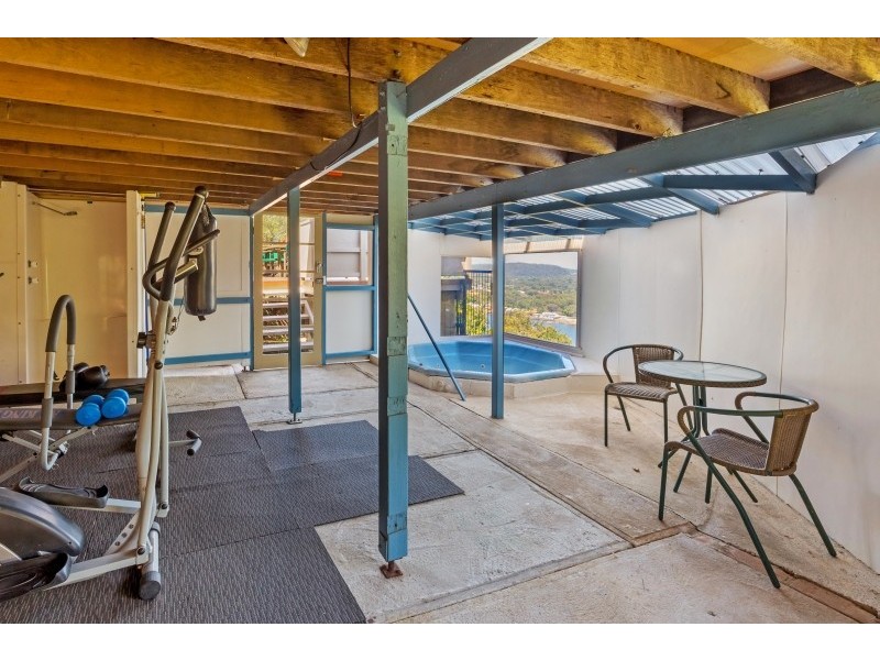 2 Culgoa Road, Horsfield Bay NSW 2256