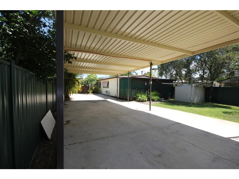 34 Boronia Ave, Woy Woy NSW 2256