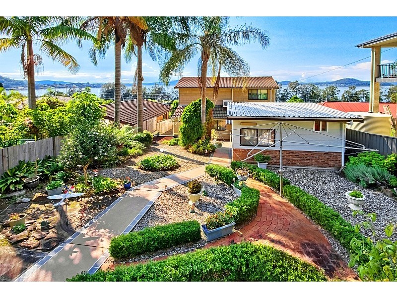 11 Thomas Street, Tascott NSW 2250