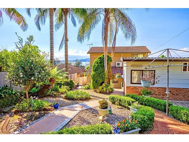 11 Thomas Street, Tascott NSW 2250