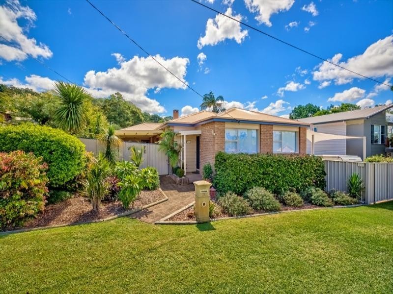 2 Bassan Street, Woy Woy Bay NSW 2256