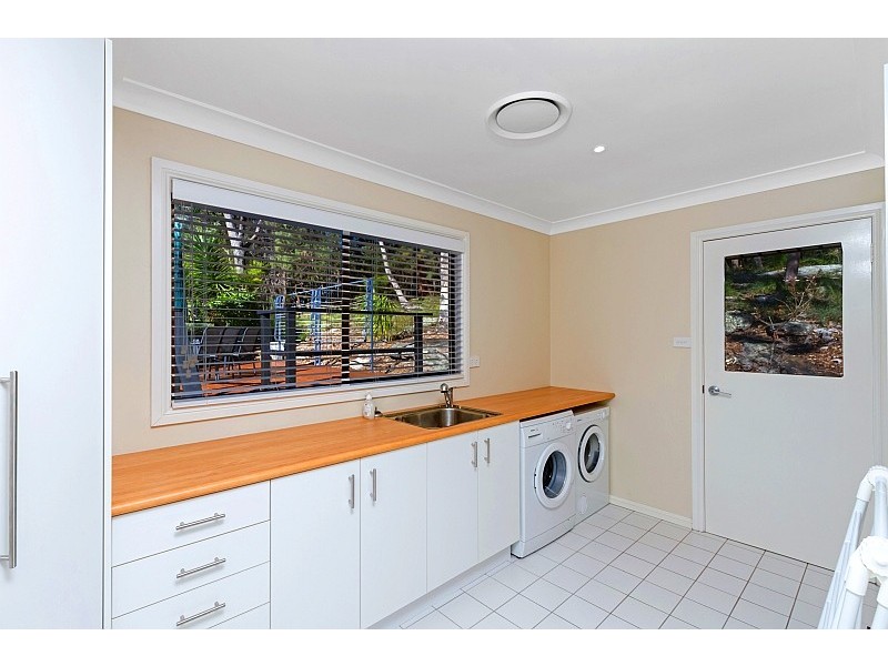 2 Onthonna Terrace, Umina Beach NSW 2257
