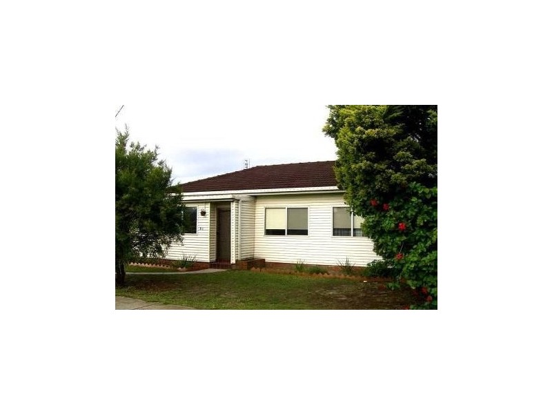 31 Dunban Road, Woy Woy NSW 2256