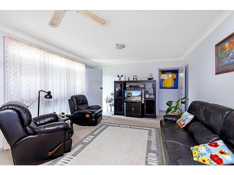 5 Macleay Avenue, Woy Woy NSW 2256