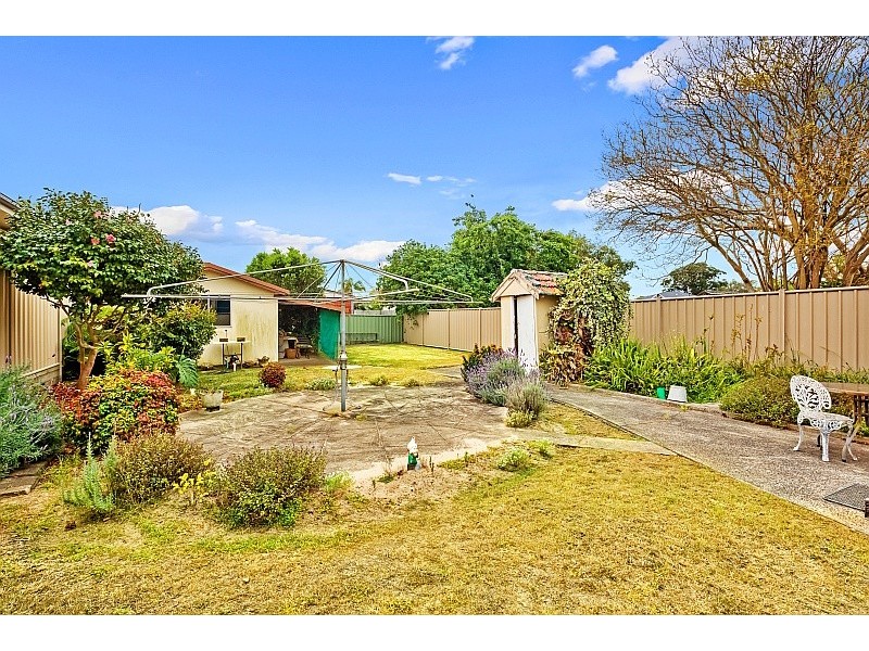 77 Nelson Street, Umina Beach NSW 2257