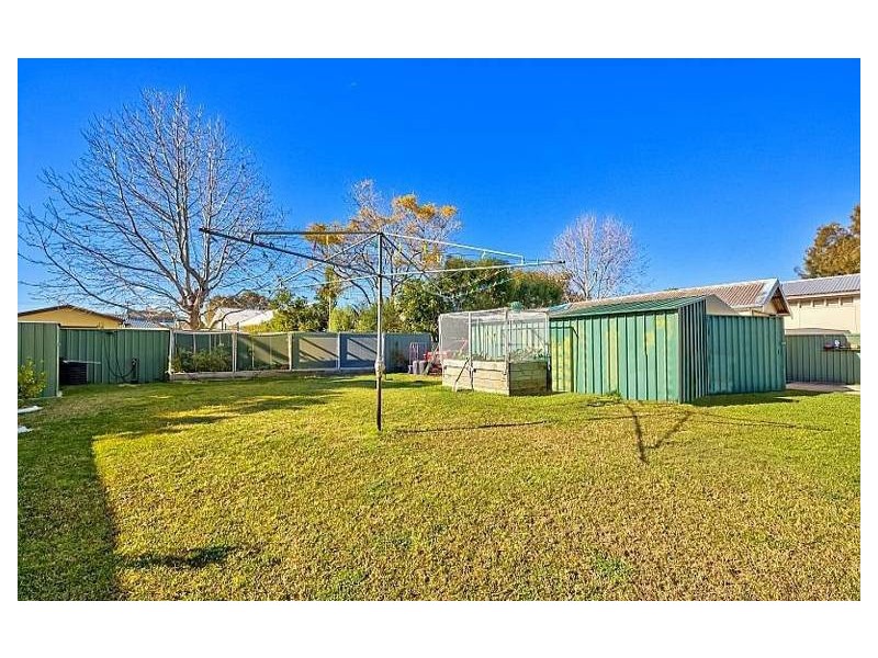 18 Norma Crescent, Woy Woy NSW 2256