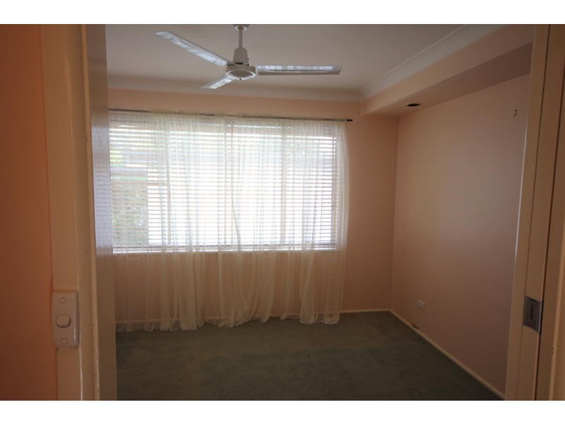 10A Dunalban Ave, Woy Woy NSW 2256