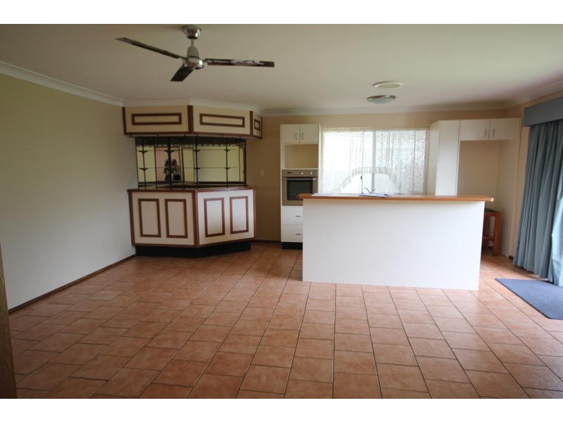 10A Dunalban Ave, Woy Woy NSW 2256