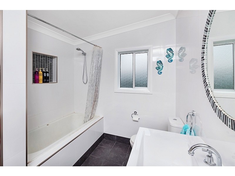 5 Gordon Road, Empire Bay NSW 2257