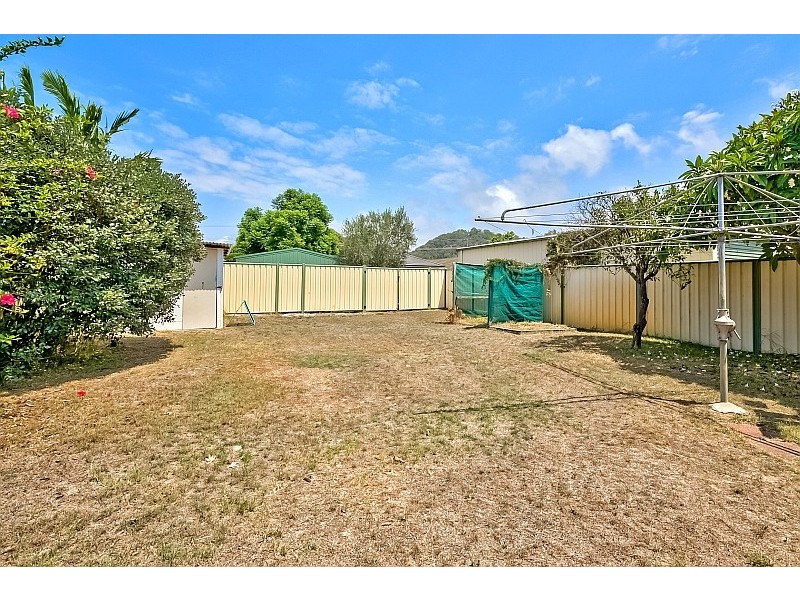 82 Dunalban Avenue, Woy Woy NSW 2256