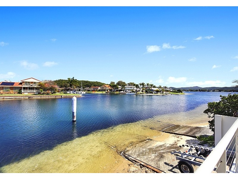 80 Helmsman Boulevard, St Huberts Island NSW 2257