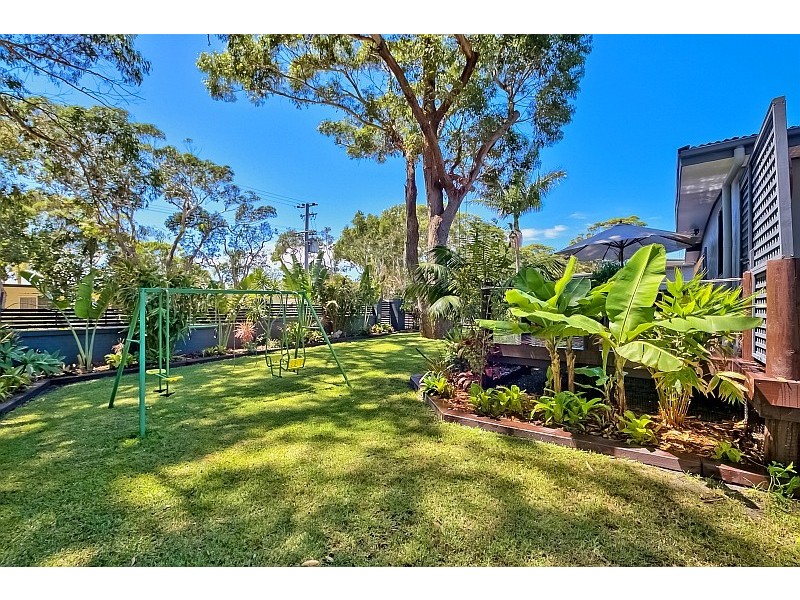 21 Bateau Bay Road, Bateau Bay NSW 2261