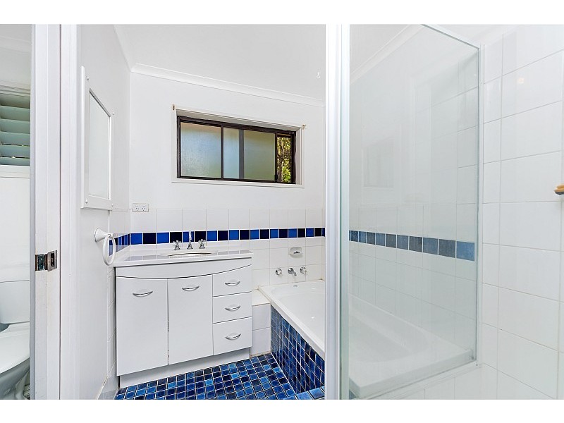 21 Georgia Avenue, Wyoming NSW 2250