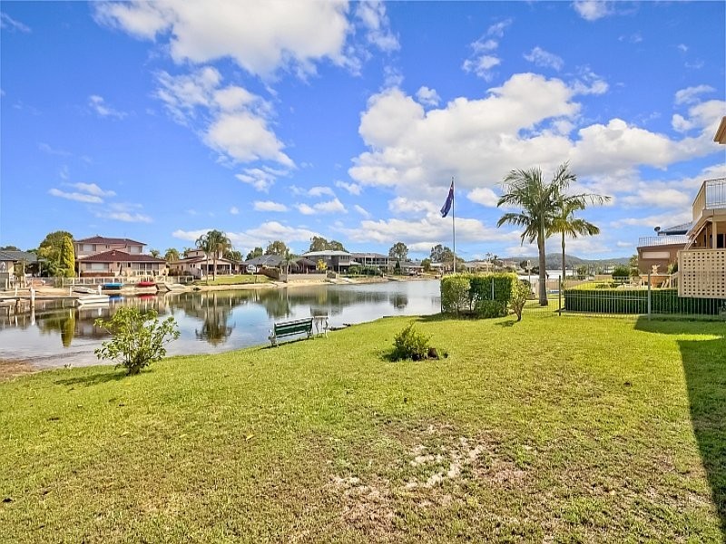 6 Salacia Close, St Huberts Island NSW 2257