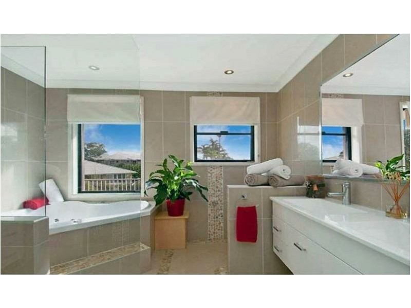 6 Cuttlefish Parade, St Huberts Island NSW 2257