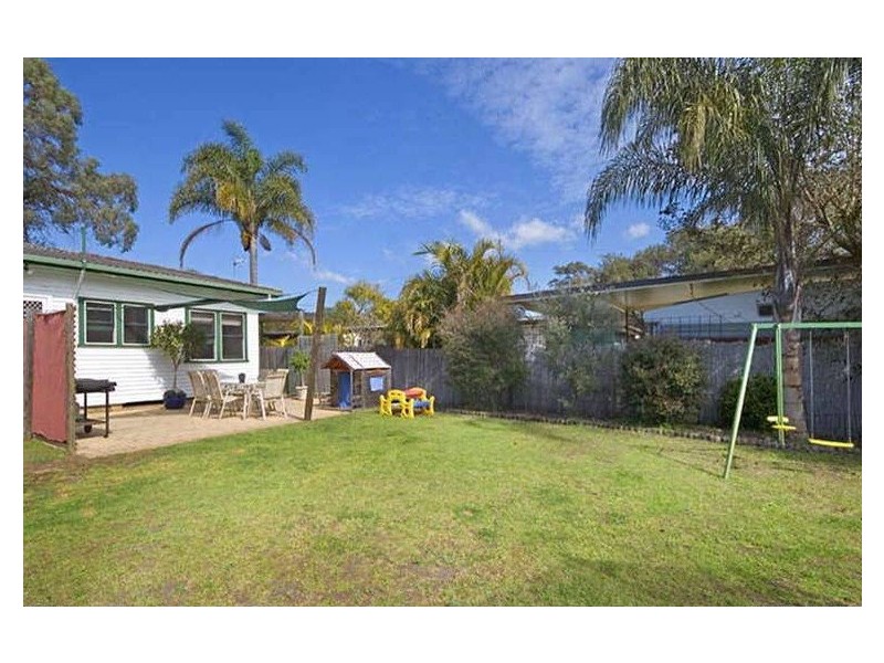 32 Boronia Avenue, Woy Woy NSW 2256