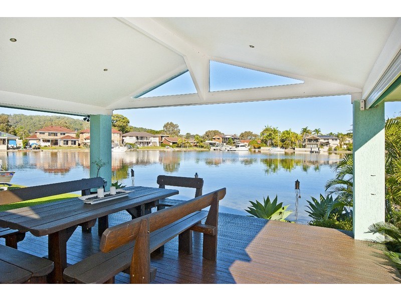 6 Mooring Place, St Huberts Island NSW 2257