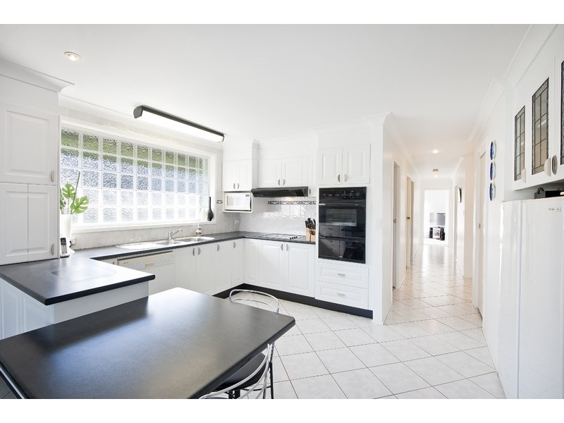 6 Mooring Place, St Huberts Island NSW 2257