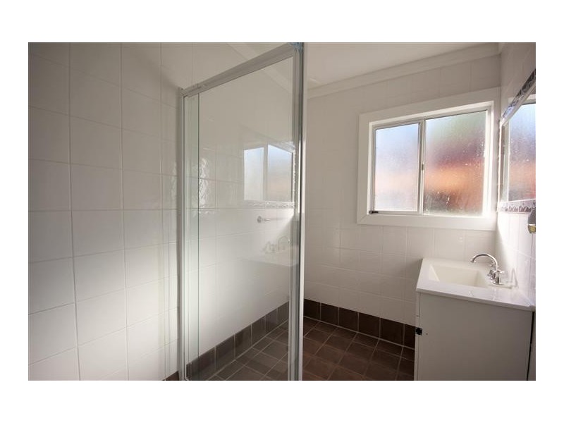 12 Welcome Street, Woy Woy NSW 2256