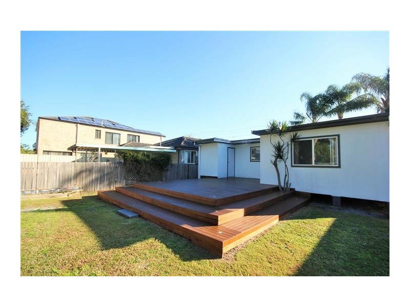 12 Welcome Street, Woy Woy NSW 2256