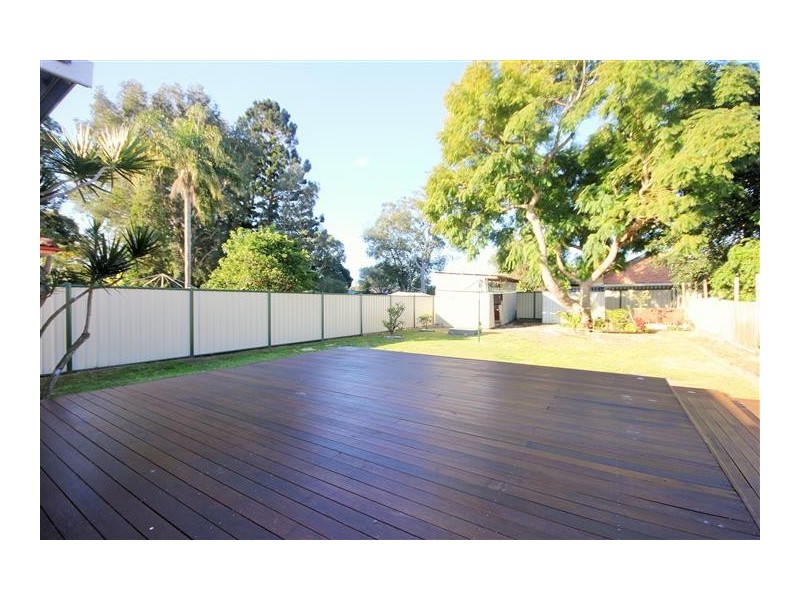 12 Welcome Street, Woy Woy NSW 2256