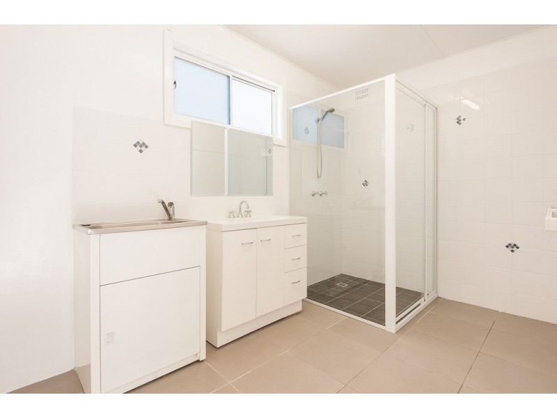 220 Railway Street, Woy Woy NSW 2256