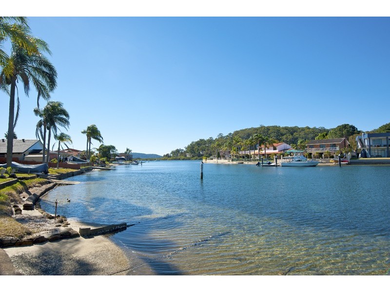 47 Helmsman Boulevard, St Huberts Island NSW 2257