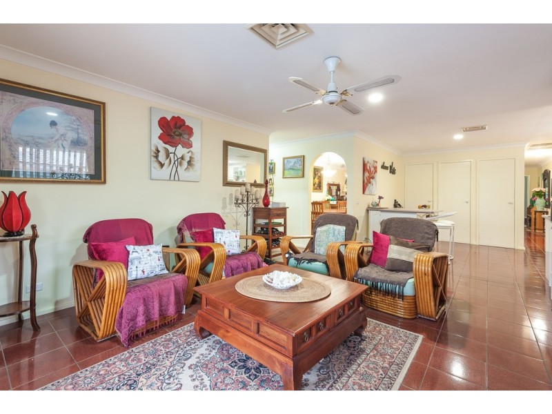 6 Nautilus Crescent, St Huberts Island NSW 2257