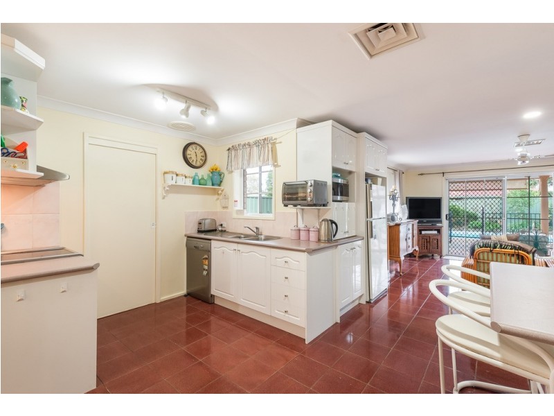 6 Nautilus Crescent, St Huberts Island NSW 2257