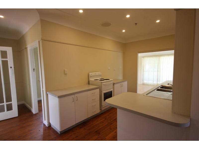 10 Springwood Street, Blackwall NSW 2256