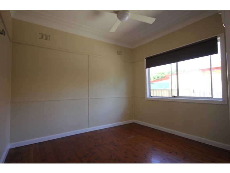 10 Springwood Street, Blackwall NSW 2256