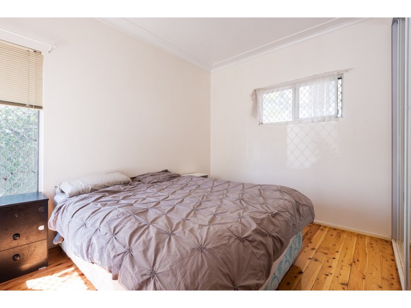 8 Terry Avenue, Woy Woy NSW 2256