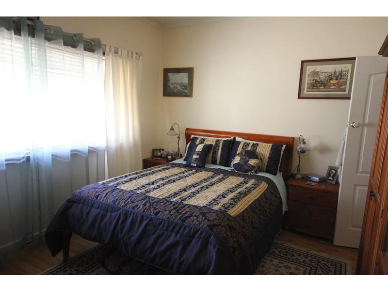 30 Boronia Avenue, Woy Woy NSW 2256